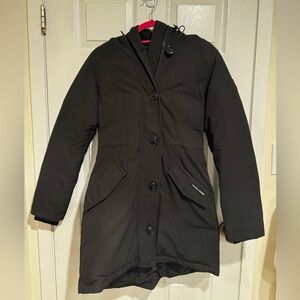 Canada Goose Women's Black Puffer Jacket